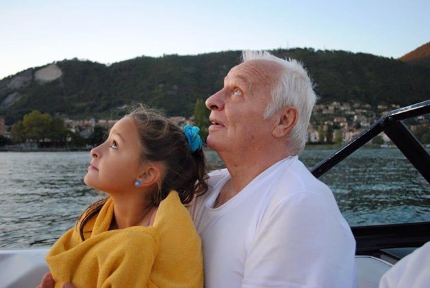 Josè Castelli con la nipote Sofia sull'amato Lago D'Iseo